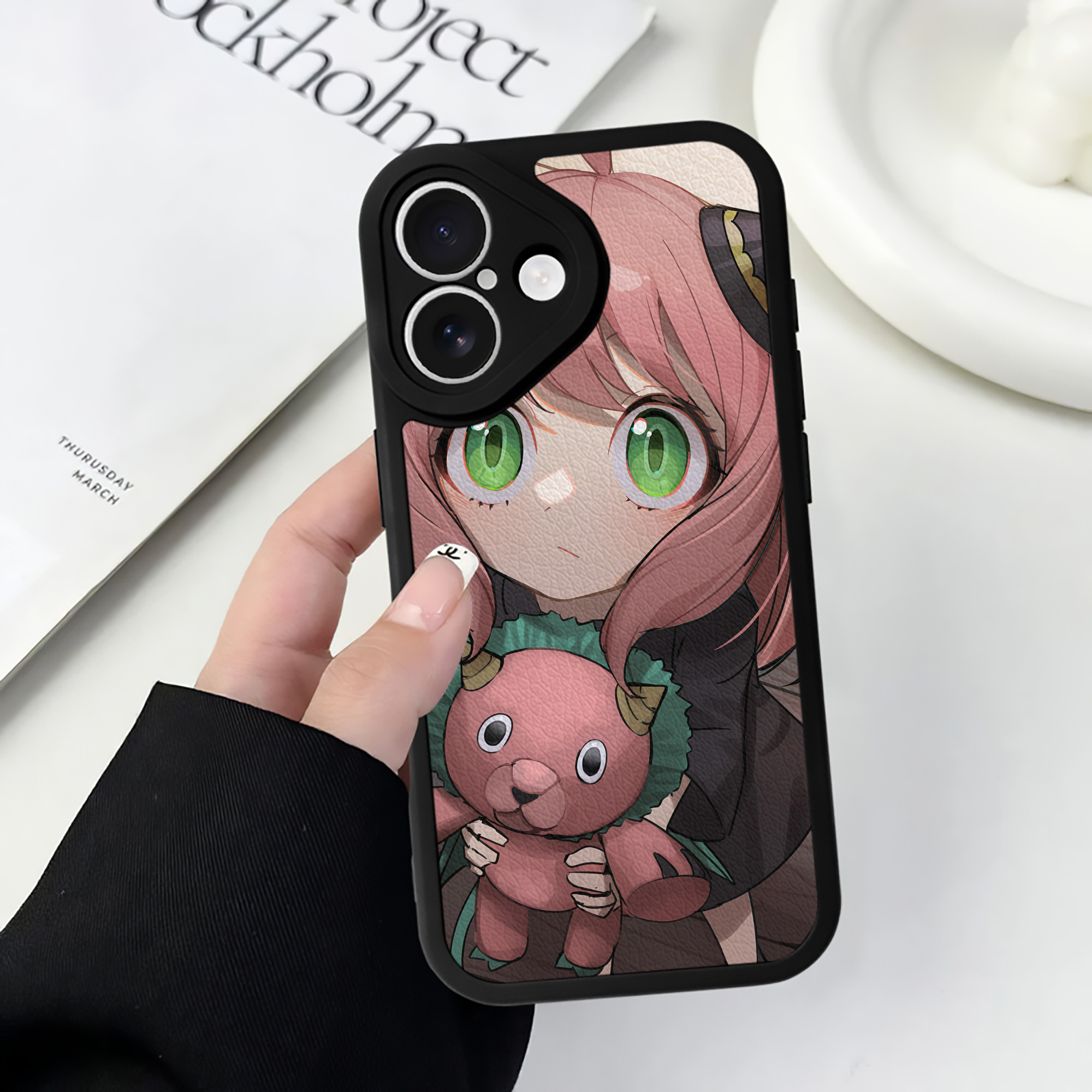 （画像用） SPY×FAMILY间谍家家酒 【iPhone 16シリーズ対応】シリコンスマホケース（レザー調） 材質：シリコン